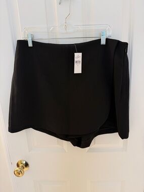 LOFT Black Wrap-Front Skort